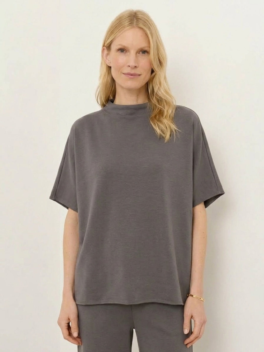 Cotton-Blend Capelet Lounge Set gray image 3 