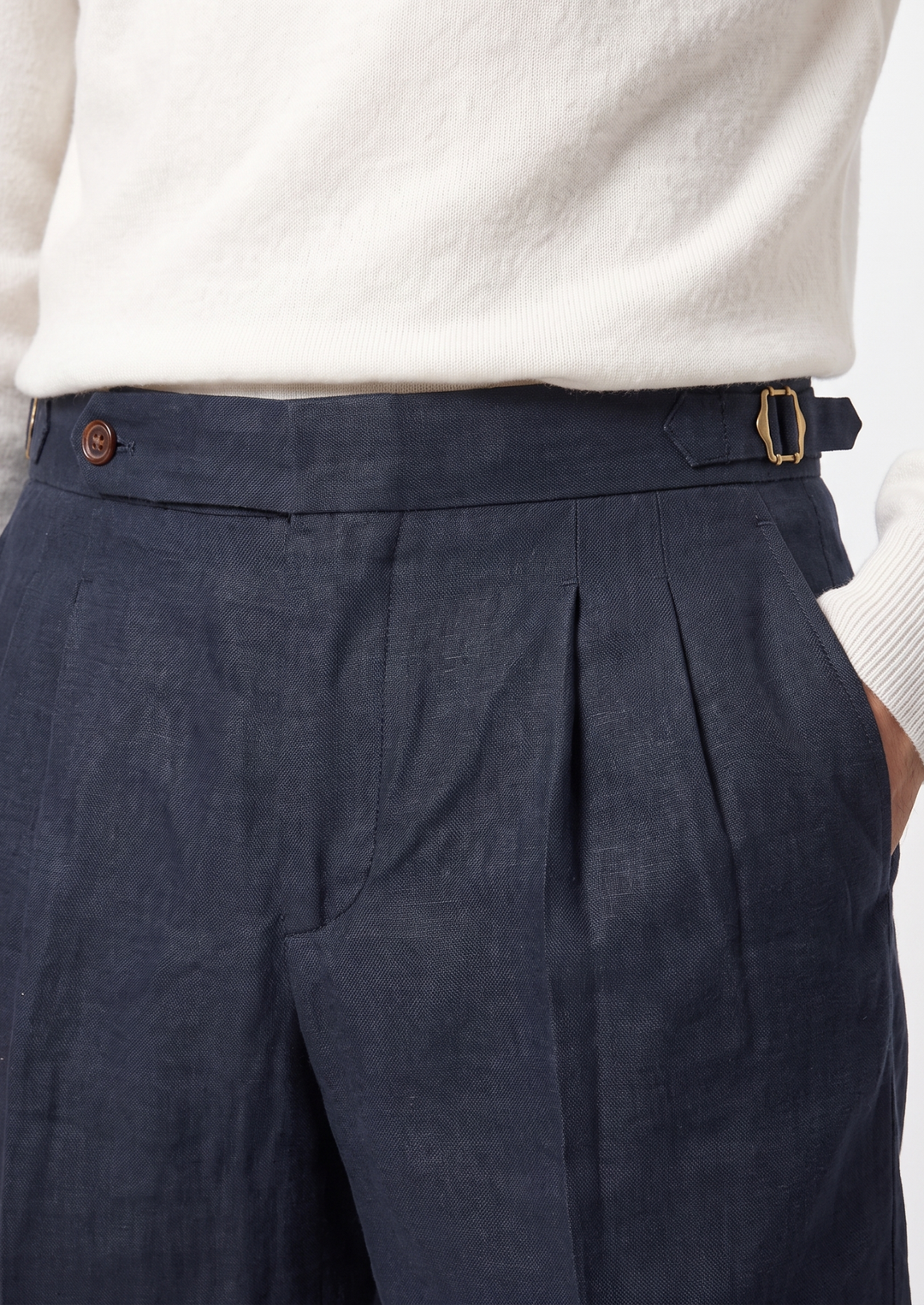 Pleated Linen Seaside Shorts navy blue image 2 #color_navy-blue