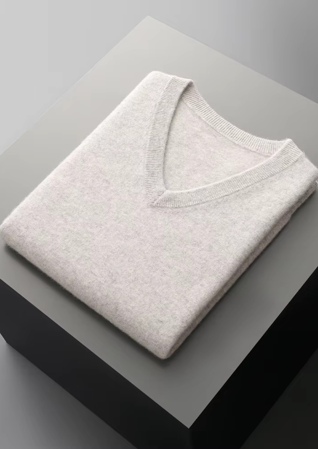 Pure Merino V-Neck Vest light grey image 3 #color_light-grey