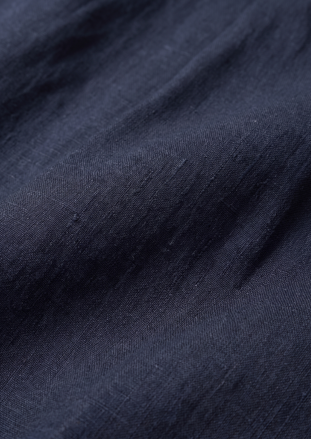 Pleated Linen Seaside Shorts navy blue image 3 #color_navy-blue