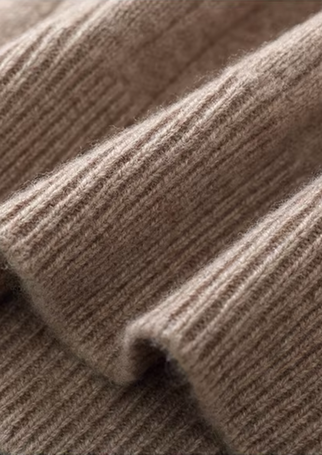 Pure Merino Rib Mockneck beige image 3 #color_beige