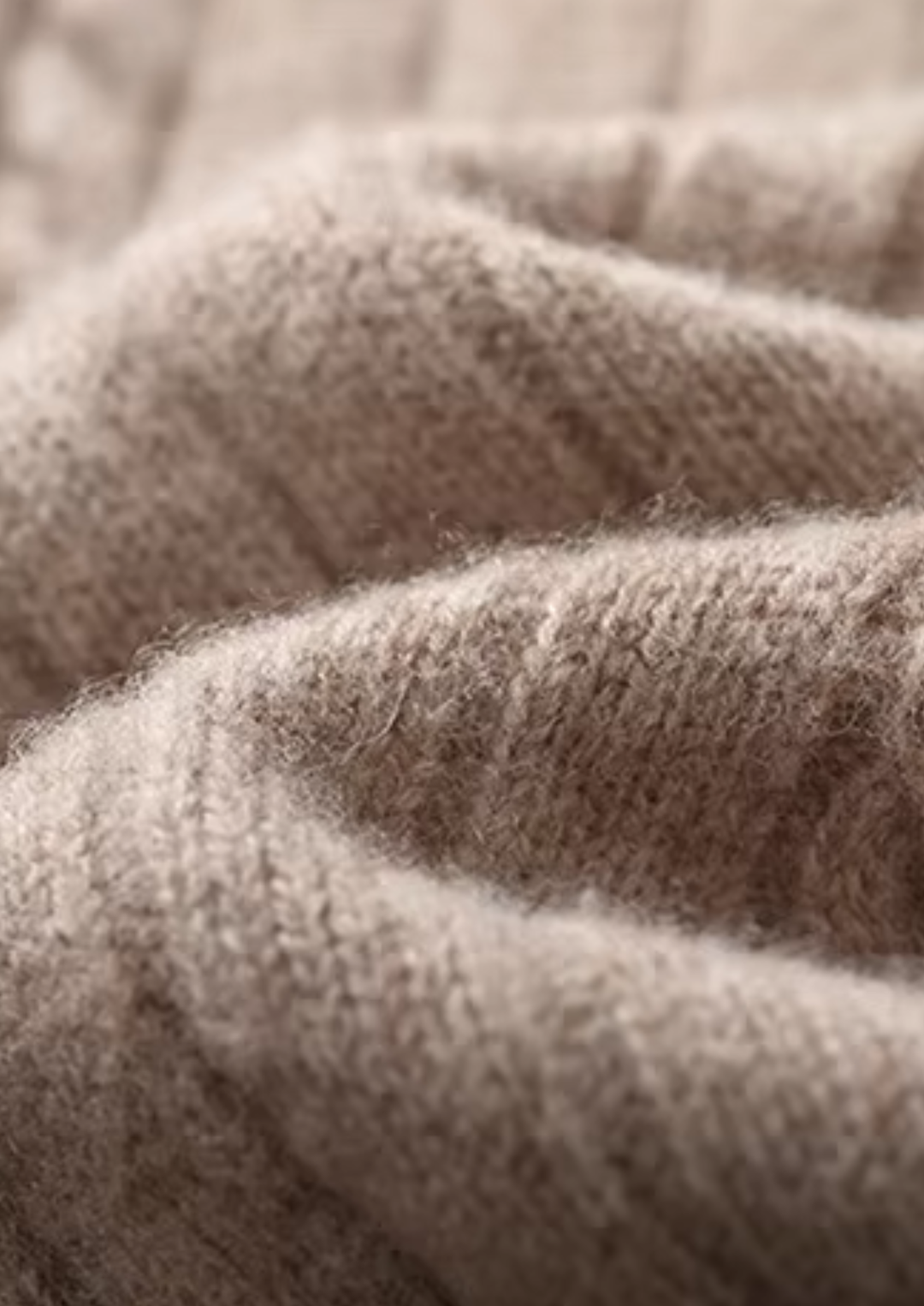 Pure Merino Rib Mockneck beige image 4 #color_beige