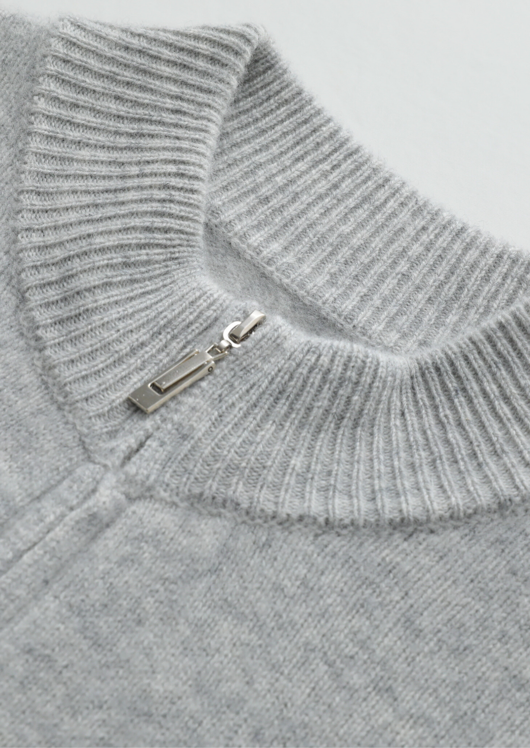 Pure Extra-Fine Merino Wool Luzzo Set light gray image 3 #color_light-gray