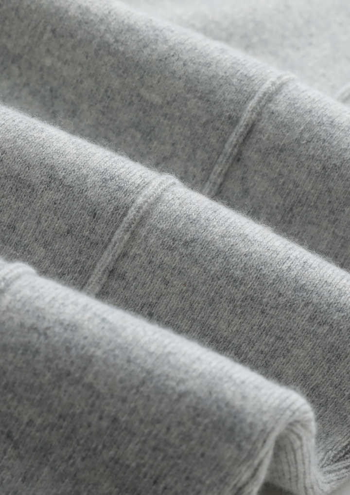 Pure Extra-Fine Merino Wool Luzzo Set light gray image 5 #color_light-gray