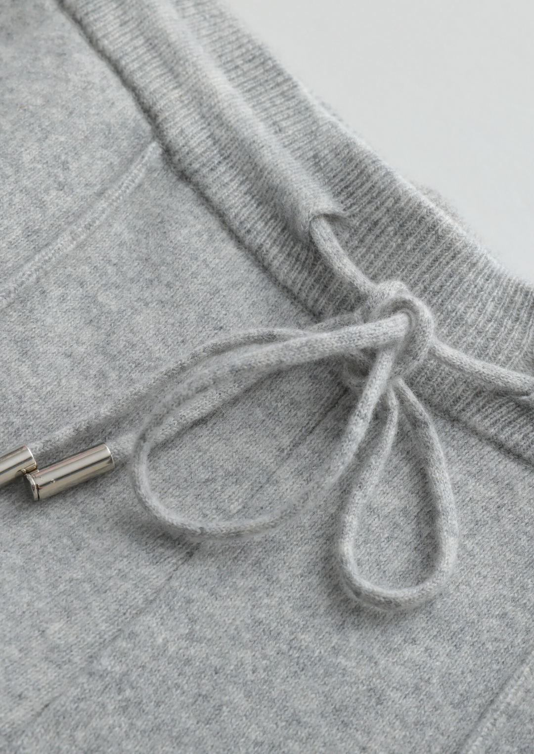 Pure Extra-Fine Merino Wool Luzzo Set light gray image 4 #color_light-gray