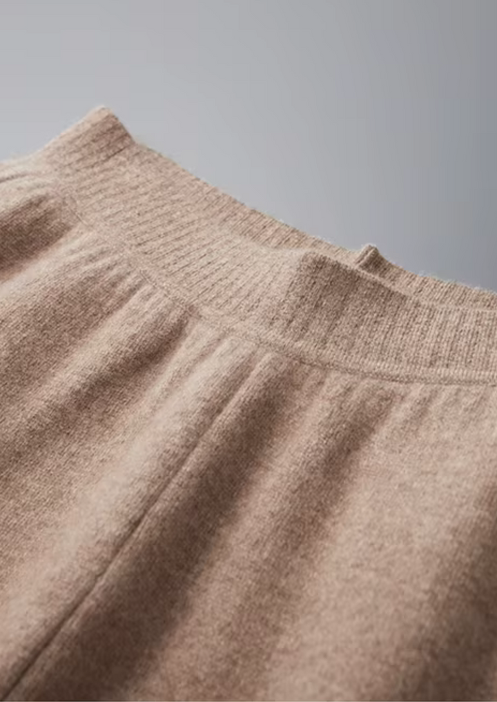 The Cashmere Straight Trousers