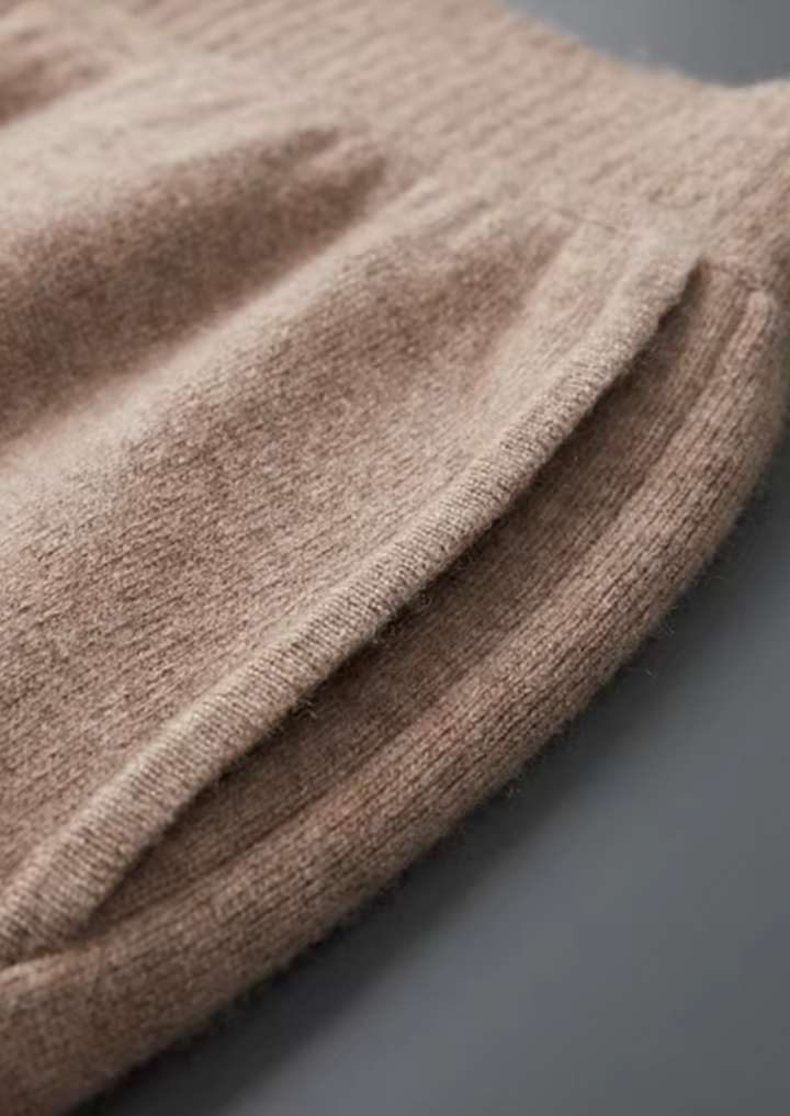 The Cashmere Straight Trousers
