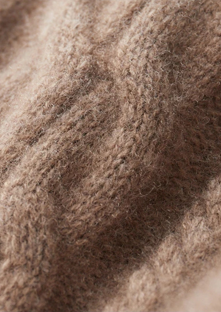 Pure Merino Cream Cable Crewneck beige image 4 #color_beige