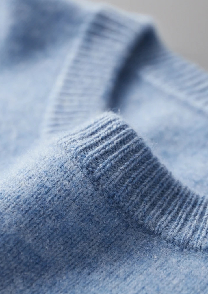 Pure Merino Crewneck light blue image 2 #color_light-blue