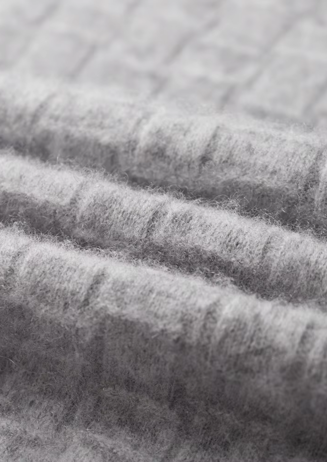 Pure Merino Textured Mockneck light gray image 4 #color_light-gray