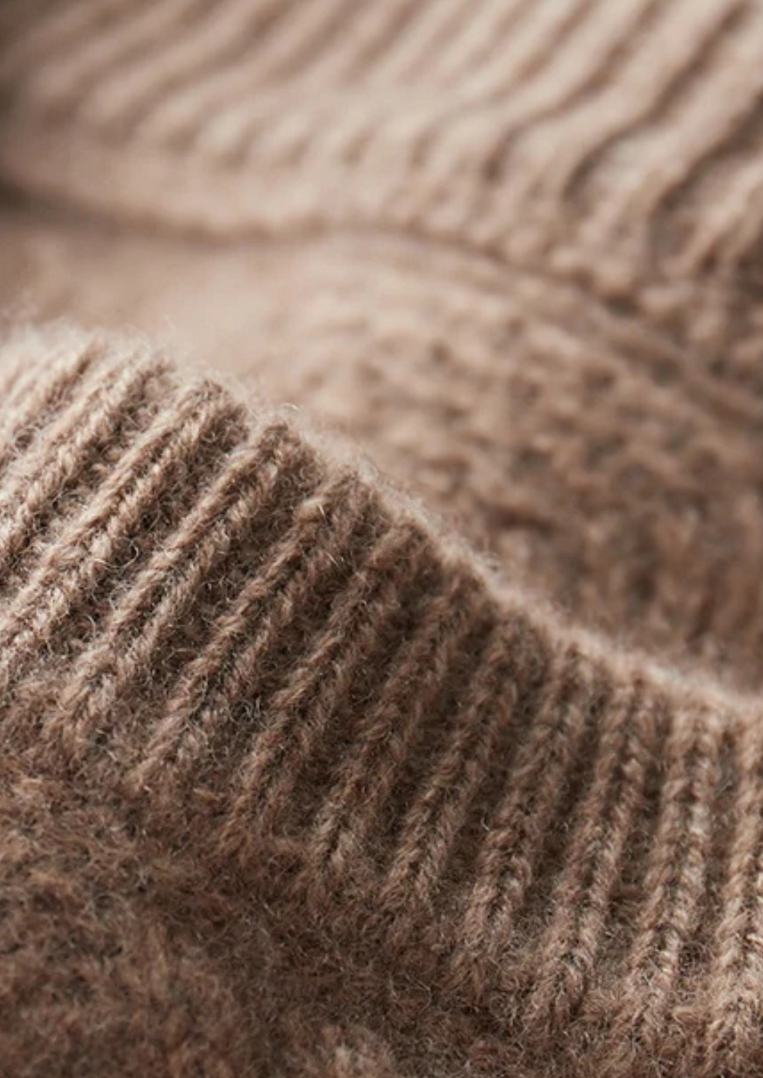 Pure Merino Cream Cable Crewneck beige image 2 #color_beige