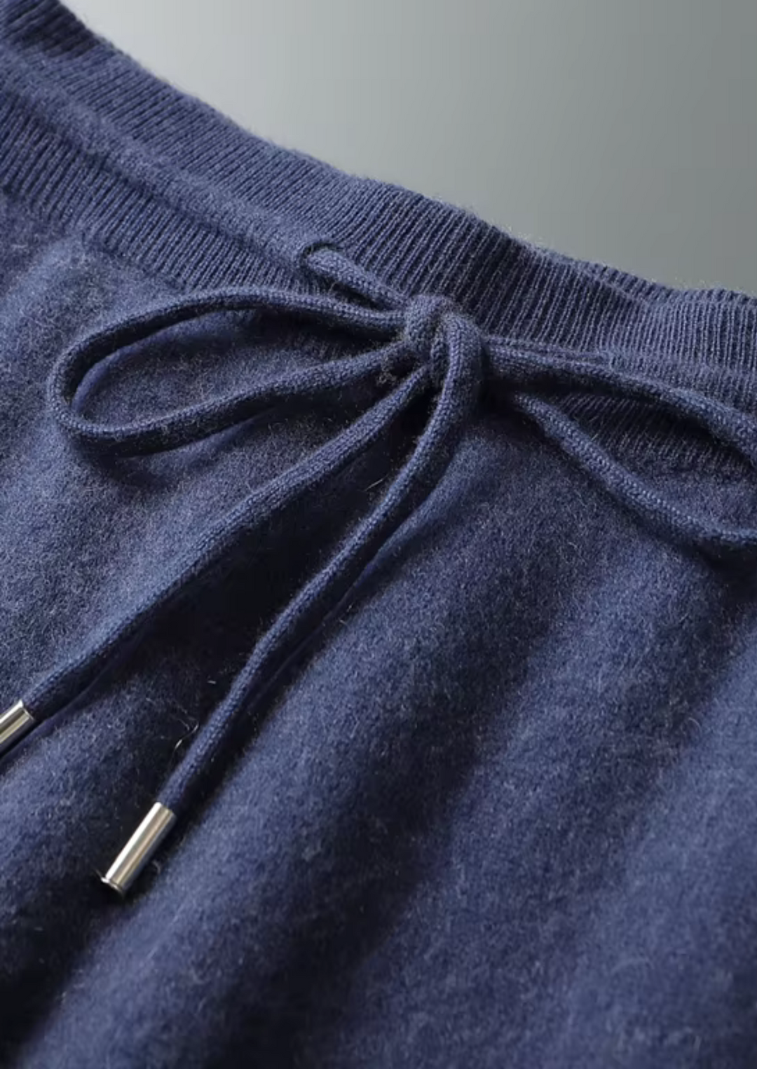 Premium Cashmere Milano Leisure Set navy blue image 4 #color_navy-blue