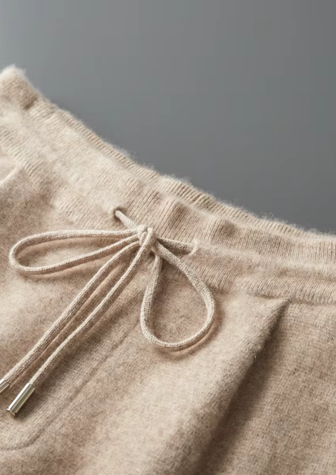 Cashmere Pleated Trousers sand image 4 #color_sand