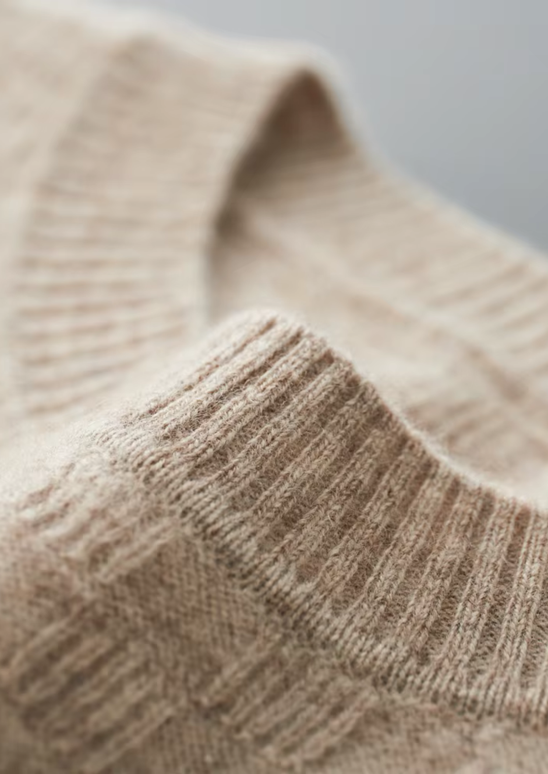 Pure Merino Textured Crewneck beige image 2 #color_beige