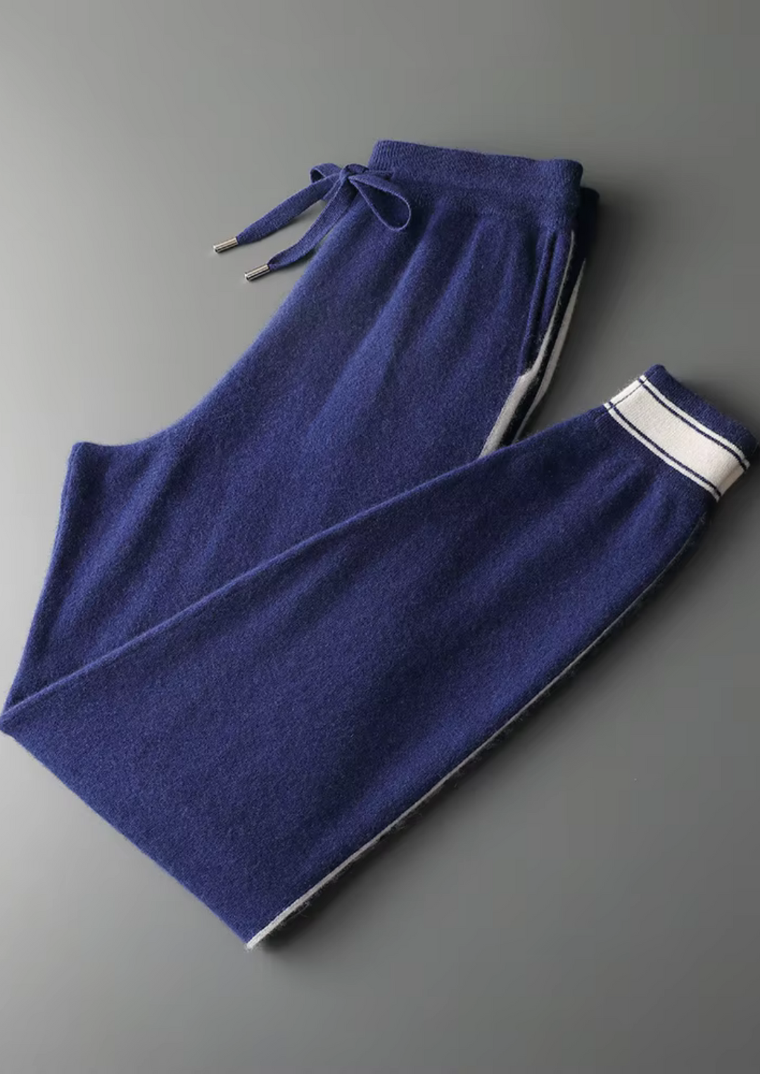 Premium Cashmere Vienna Leisure Set navy blue image 3 #color_navy-blue