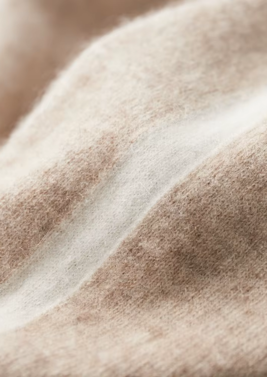 Premium Cashmere Vienna Leisure Set sand image 9 #color_sand