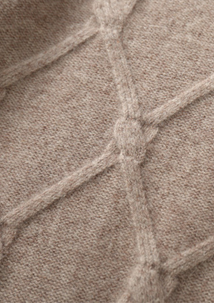 Pure Merino Raised Cable Crewneck beige image 3 #color_beige