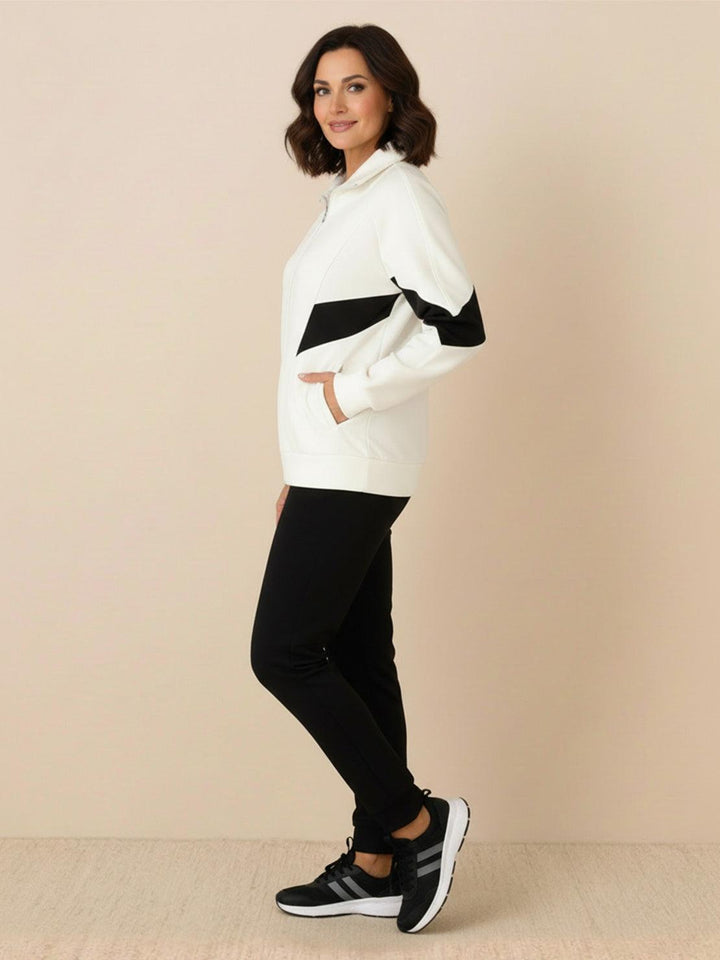 Colorblock Comfort Tracksuit white black image 2 