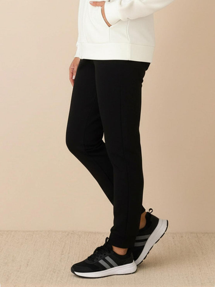 Colorblock Comfort Tracksuit white black image 5 