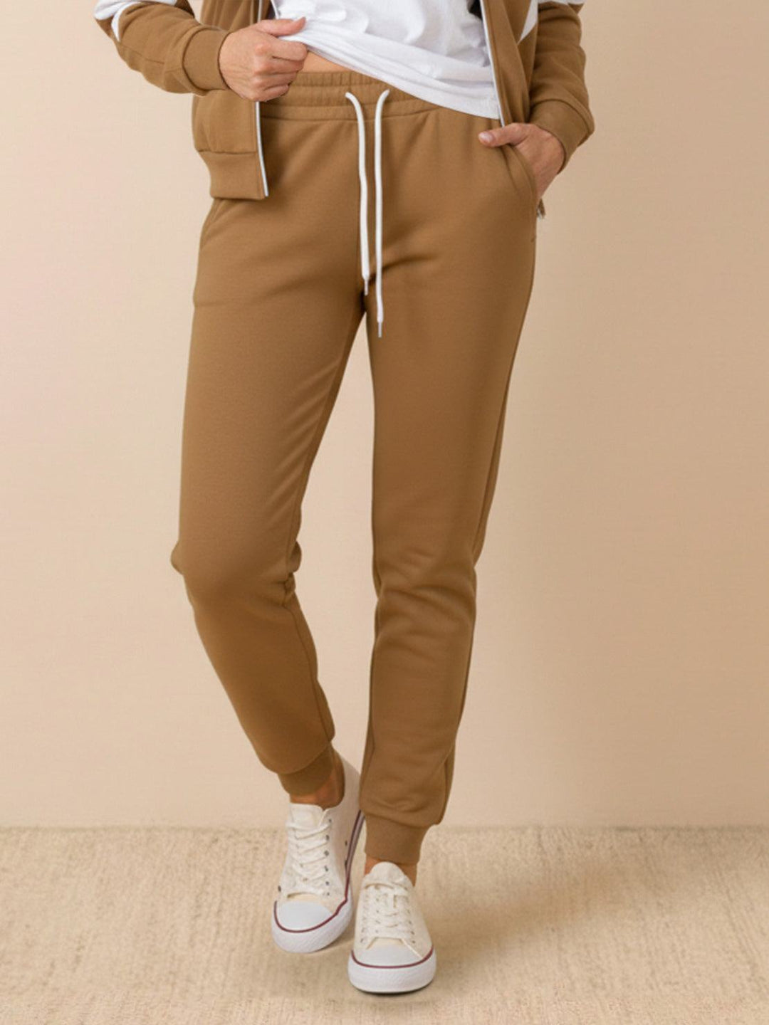 Colorblock Comfort Tracksuit brown white image 5 