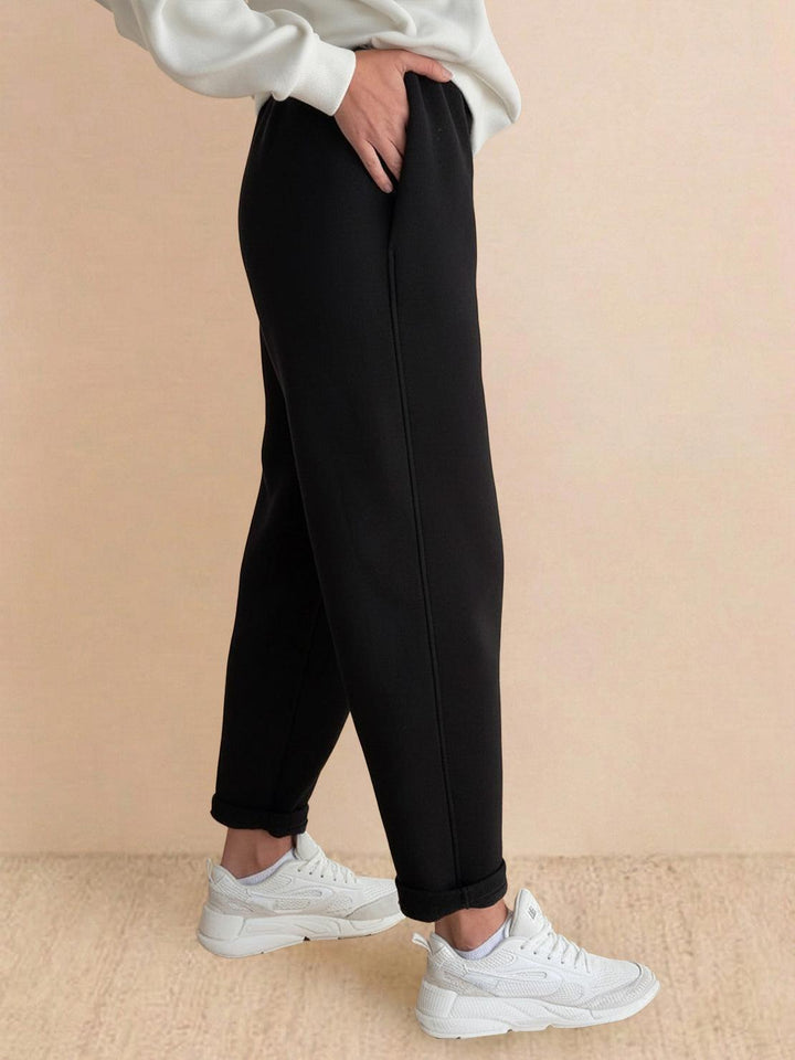 Warm &amp; Easy Two-Piece Set black image 5 