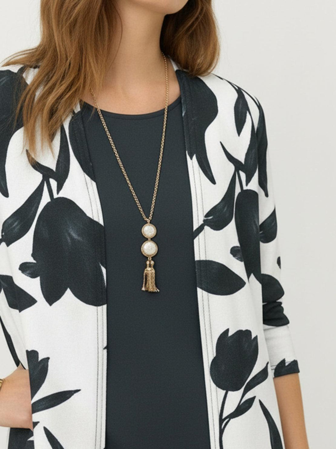 Open-Front Three-Piece Co-Ord floral gray image 6 