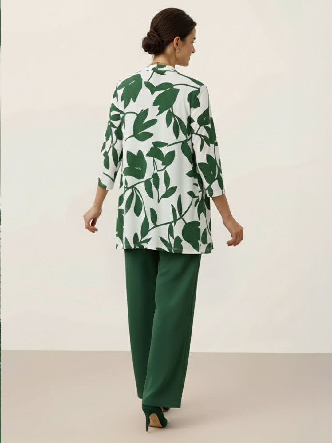 Open-Front Three-Piece Co-Ord floral green image 3 