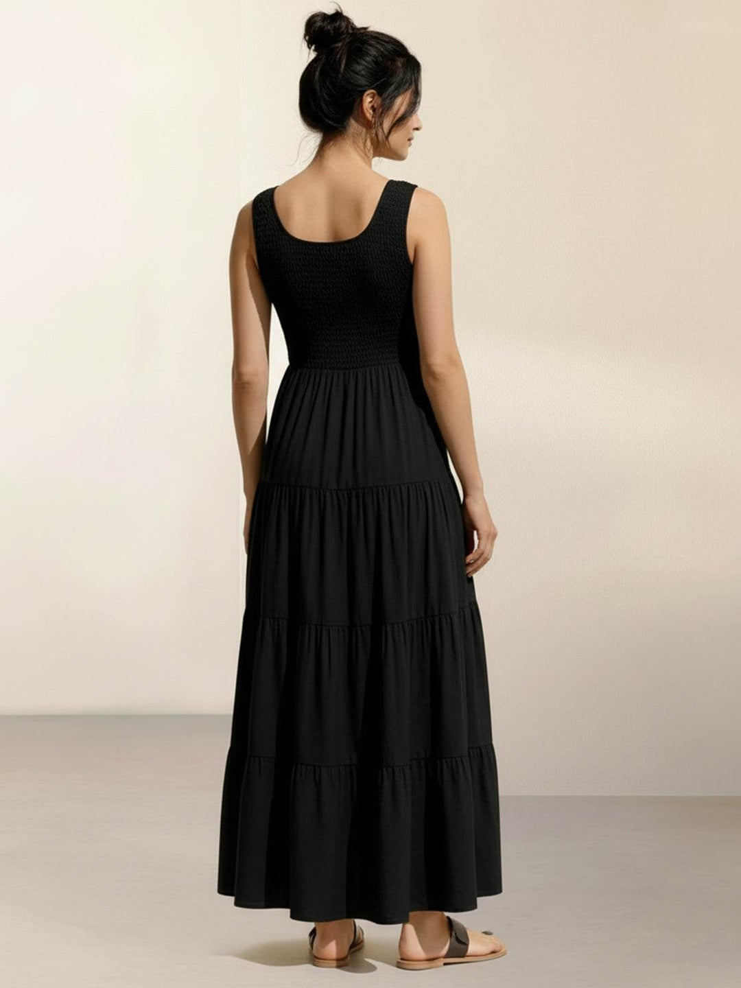 Smocked Sleeveless Maxi Dress black image 3 