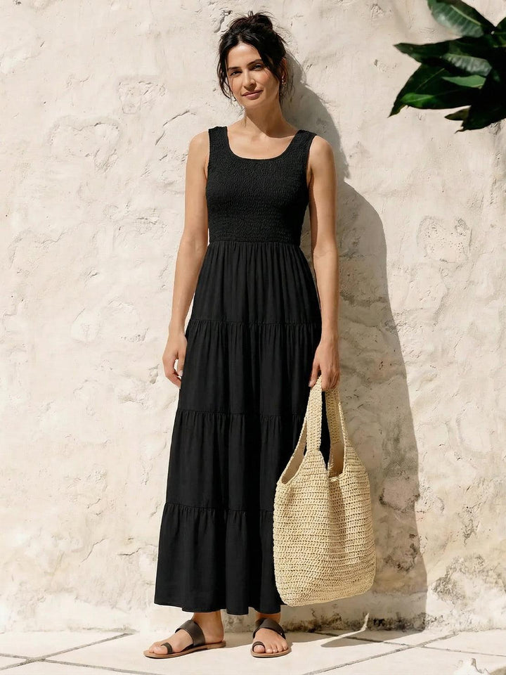 Smocked Sleeveless Maxi Dress black image 4 