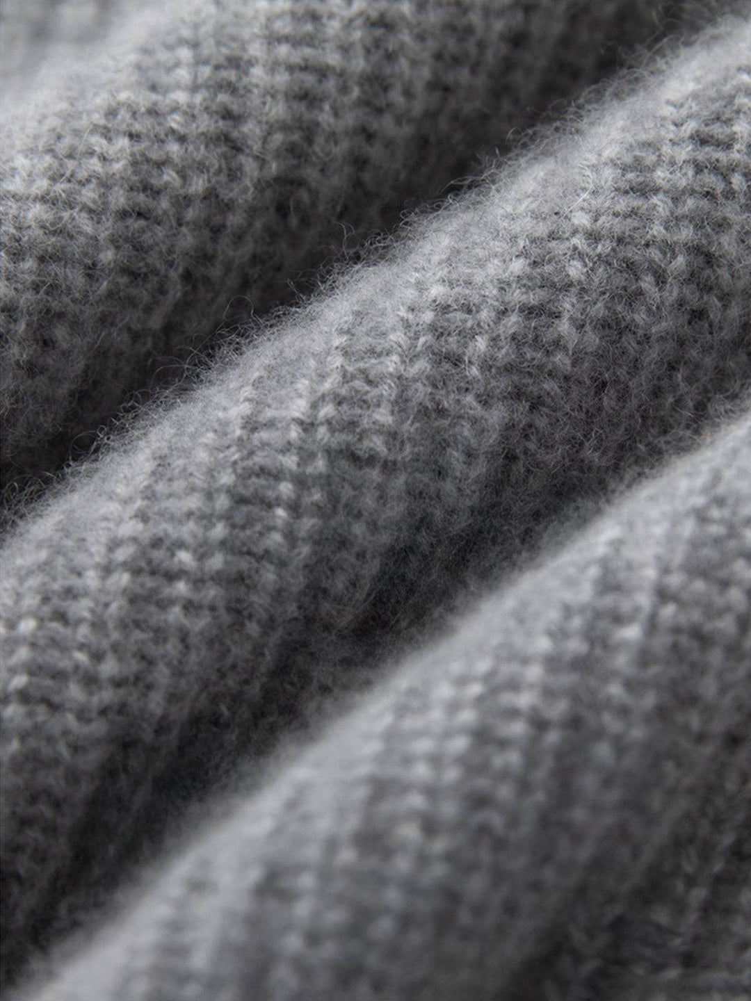 100% Alashan Cashmere Diamond-Collar Cardigan gray image 5 