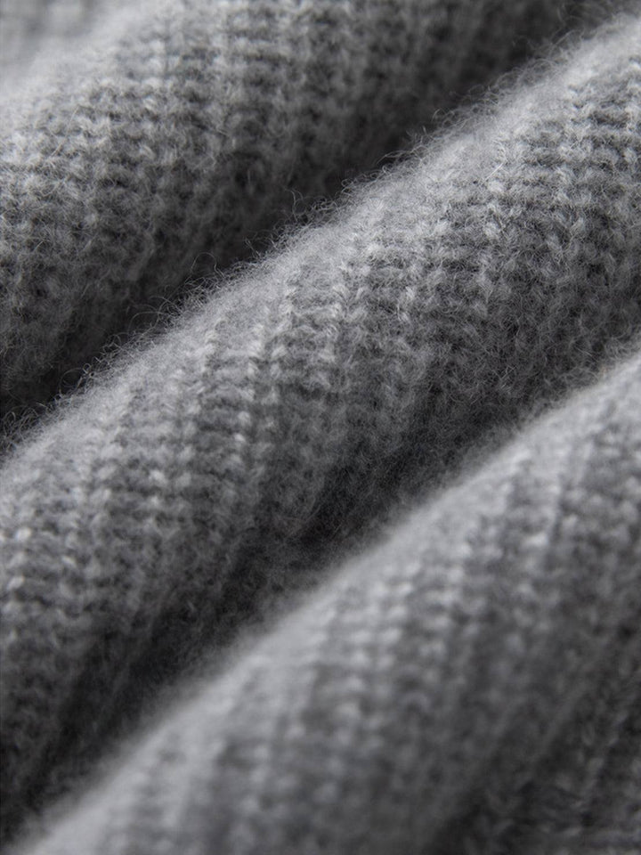 100% Alashan Cashmere Diamond-Collar Cardigan gray image 5 