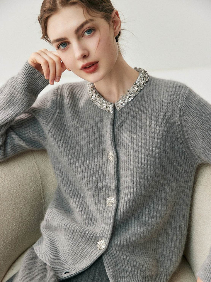 100% Alashan Cashmere Diamond-Collar Cardigan gray image 6 