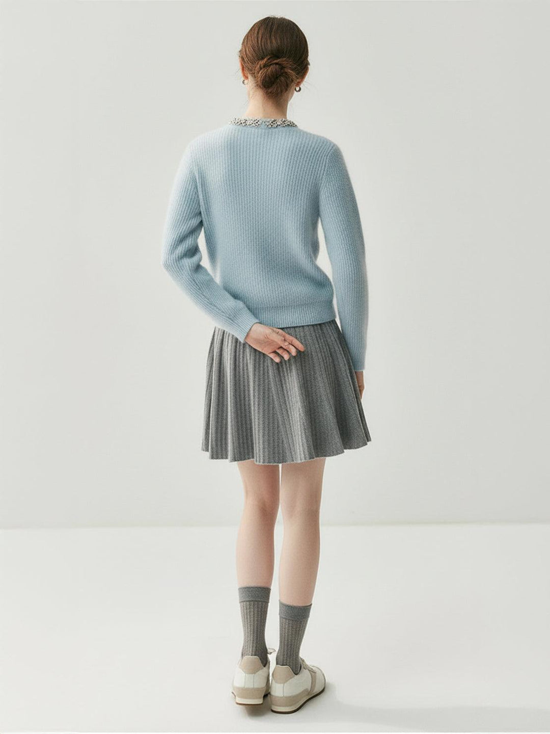 100% Alashan Cashmere Diamond-Collar Cardigan light blue image 3 