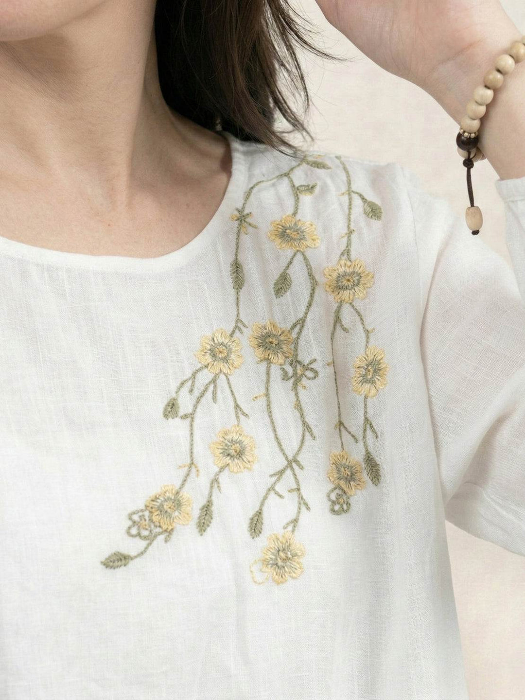 100% Cotton-Linen Embroidered Blouse white image 5 