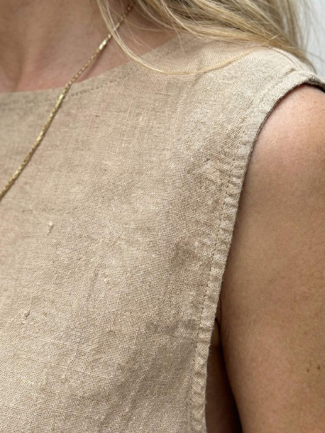 Textured Finish Sleeveless Two-Piece Set beige image 5 