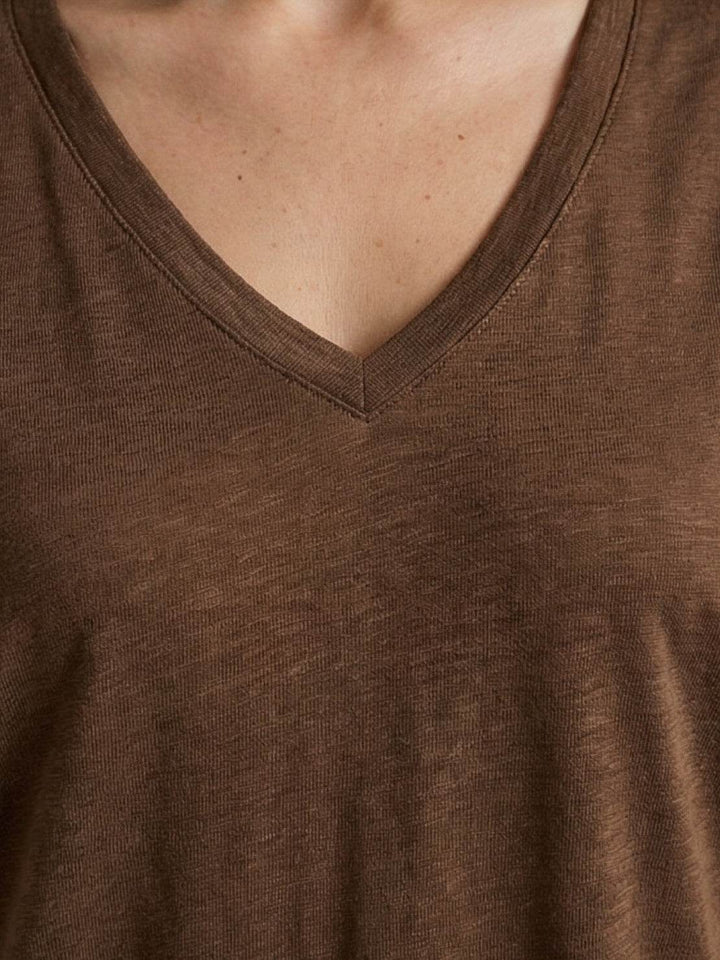 Linen-Bamboo V-Neck Tee brown image 5 