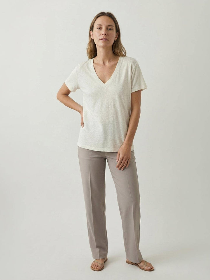 Linen-Bamboo V-Neck Tee white image 4 