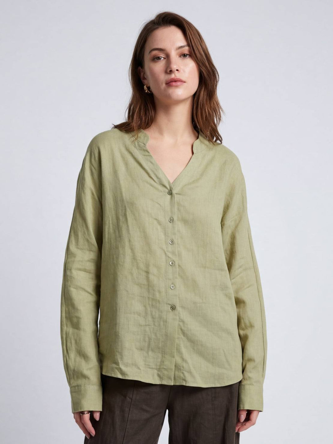 100% Linen V-Neck Shirt sage green image 1 