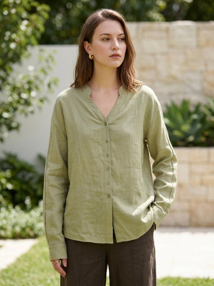 100% Linen V-Neck Shirt sage green image 2 