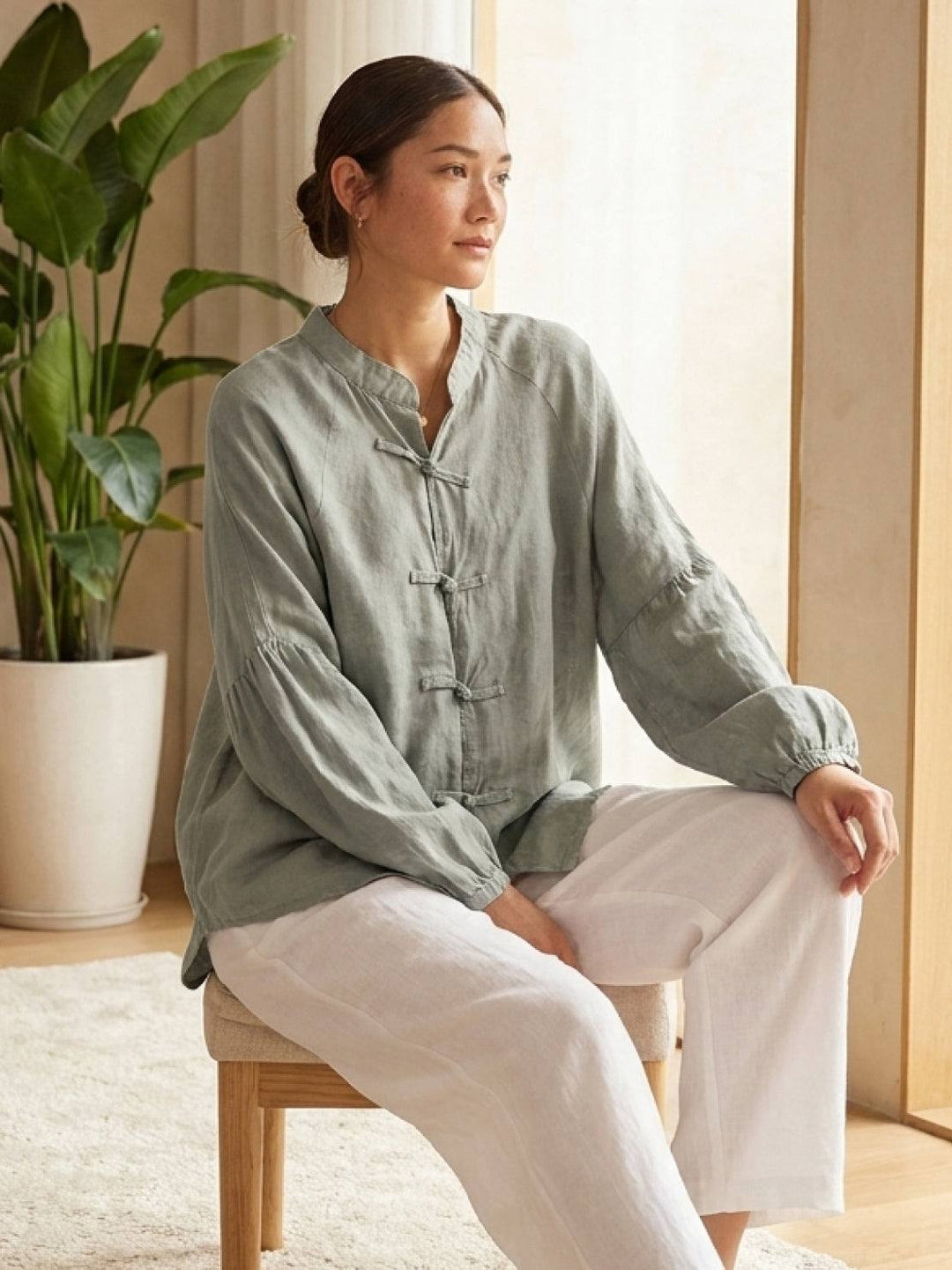 Oversized Linen-Cotton Tang Knot Blouse light gray image 2 