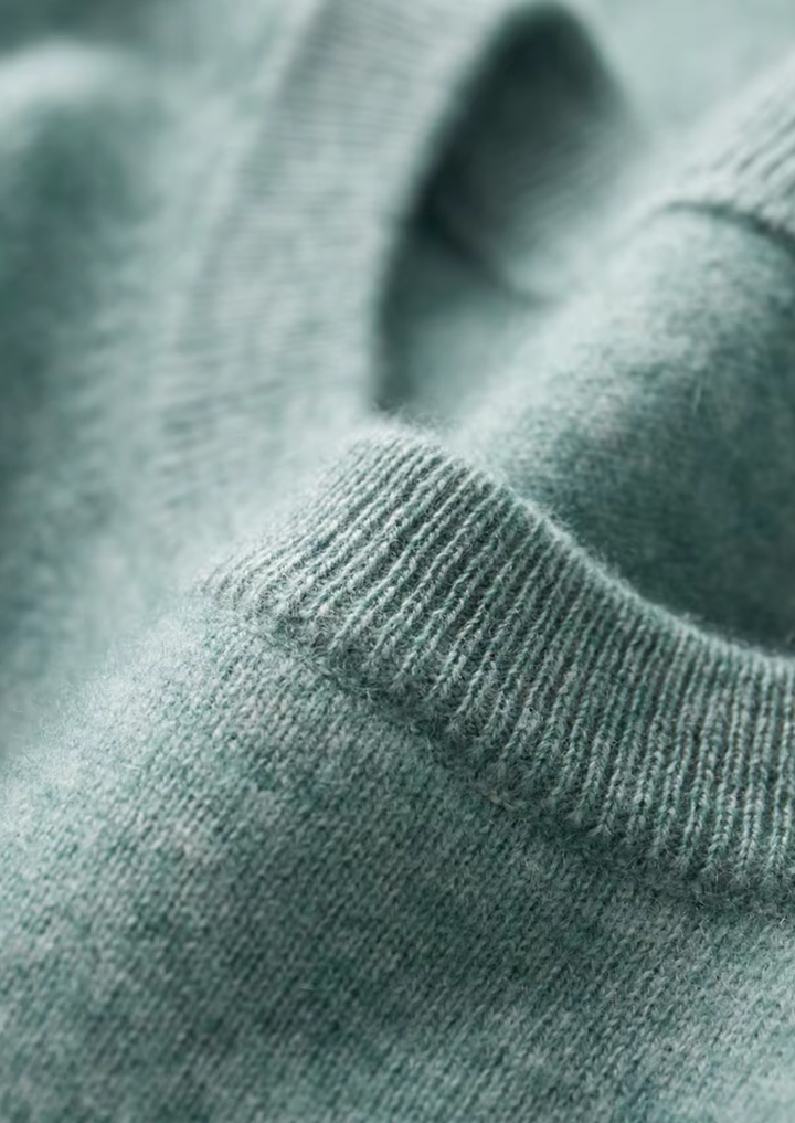 Cashmere Crewneck T-Shirt verdant slate image 4 #color_verdant-slate