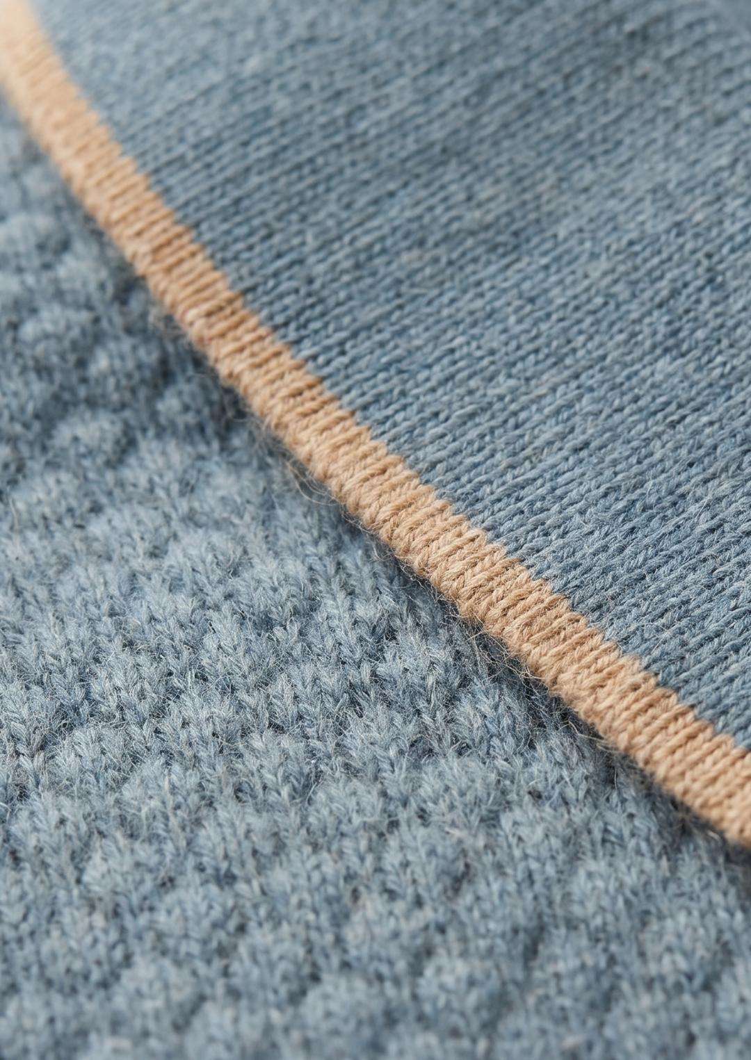The Cashmere Two-Tone Polo sea blue image 5 #color_sea-blue