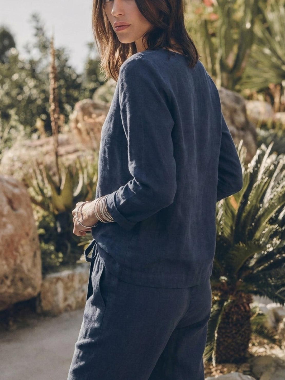 Cotton-Linen Monochrome Capsule navy blue image 6 