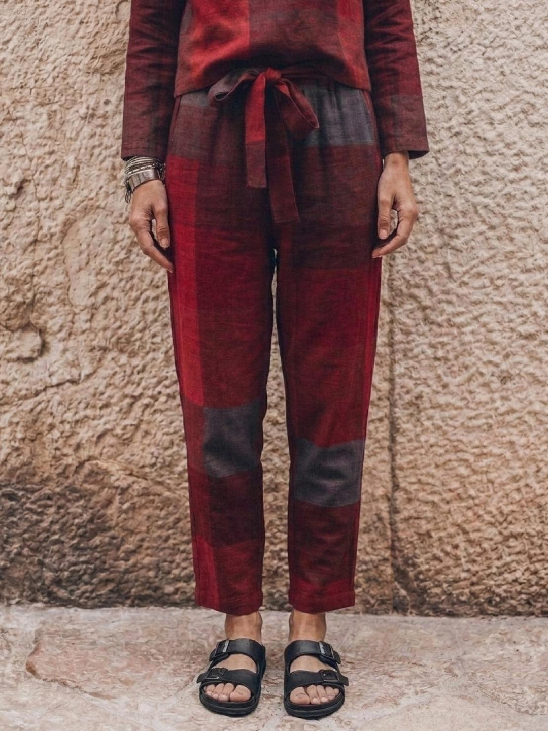 Cotton-Linen Monochrome Capsule crimson tartan image 9 