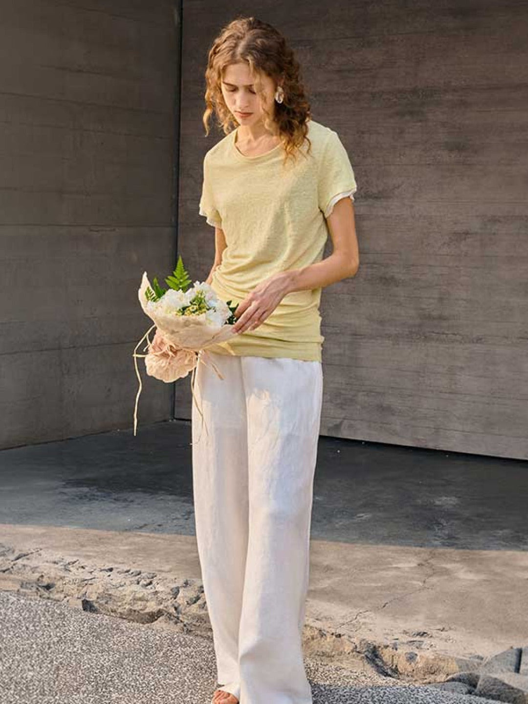 100% Linen Rolled Cuff Tee yellow image 4 