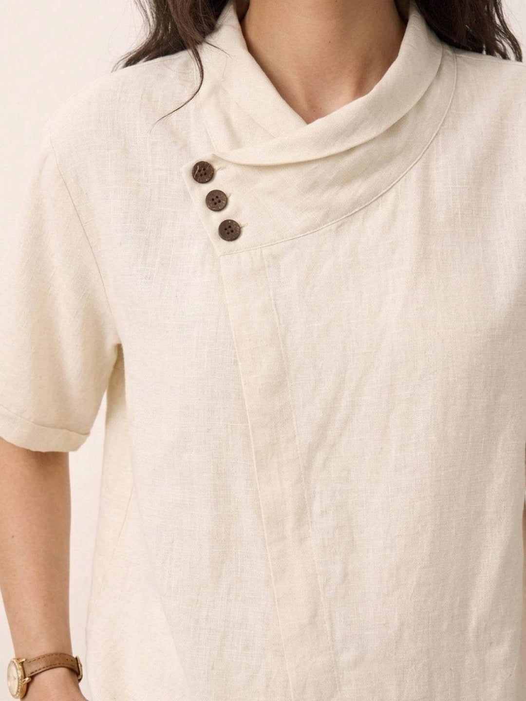 100% Linen Relaxed V-Neck Top cream image 6 
