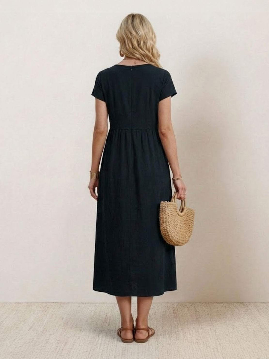 Capped-sleeve, Voluminous Pleated Midi Dress black image 4 