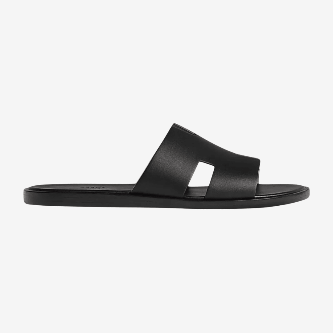 CLASSIC LEATHER CROSS-STRAP SANDALS