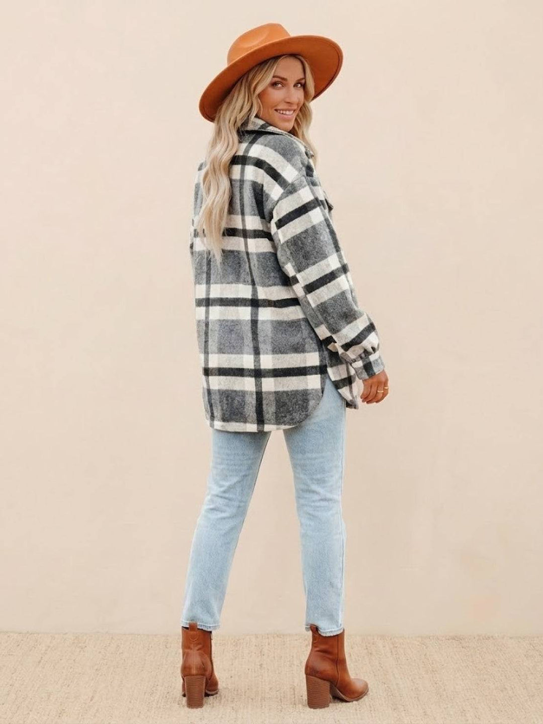 Comfy Flannel Classic Button-Down Shirt black image 3 