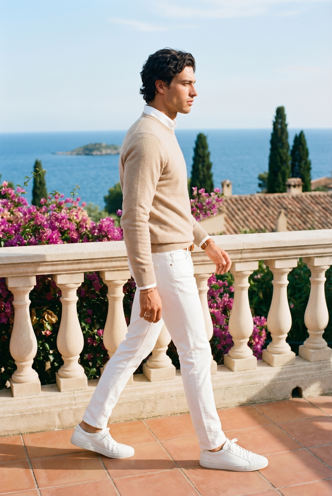 100% Cashmere Classic Roundneck Sweater